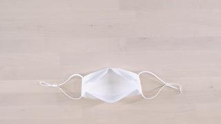 Apple yüz maskesi incelemeye konuk oldu!