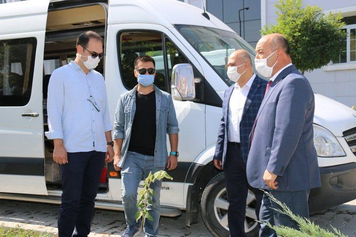 Teknofest’e katılacak öğrenciler yolcu edildi G3