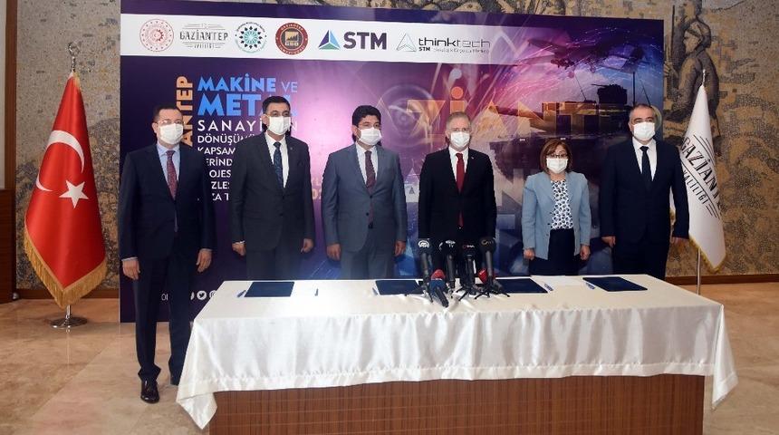 Gaziantep sanayisinin d&ouml;n&uuml;ş&uuml;m&uuml; i&ccedil;in ilk imzalar atıldı