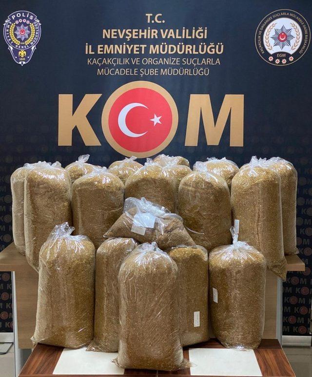 Yol kontrol noktasında 111 kilo kaçak tütün ele geçirildi