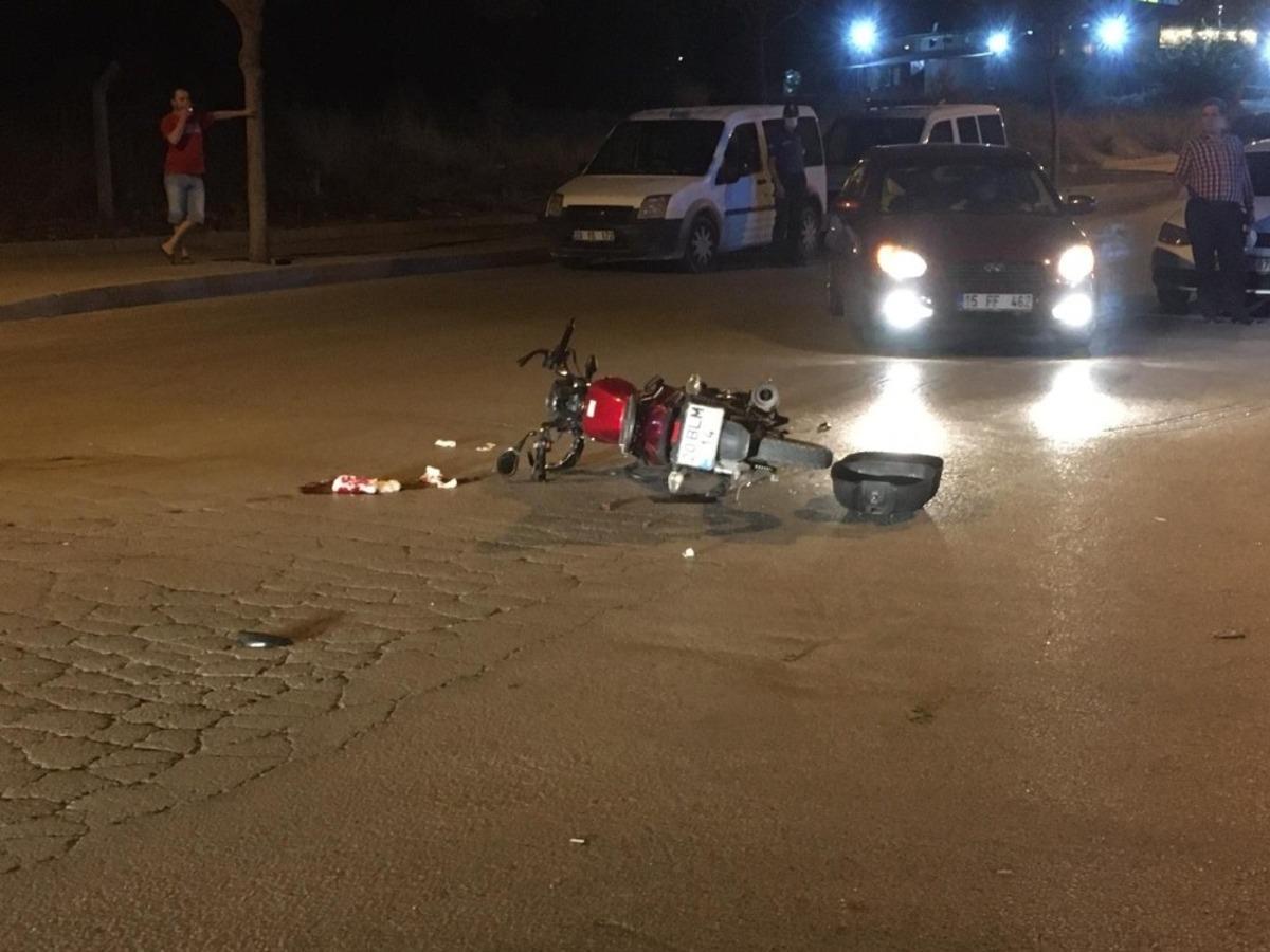 S&uuml;r&uuml;c&uuml;n&uuml;n bahtsızı gidip polise &ccedil;arptı