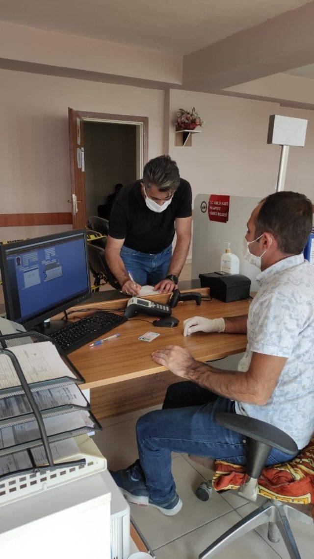 Erciş&rsquo;te kimlik kartına ehliyet bilgilerinin y&uuml;klenmesine başlandı 1
