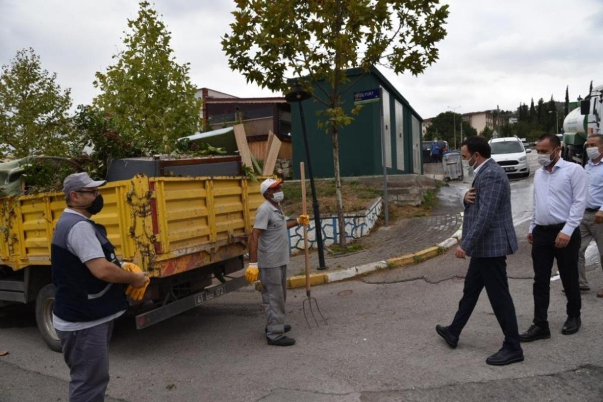 Başkan &Ouml;zl&uuml;&rsquo;den Sonbahar temizliğine destek