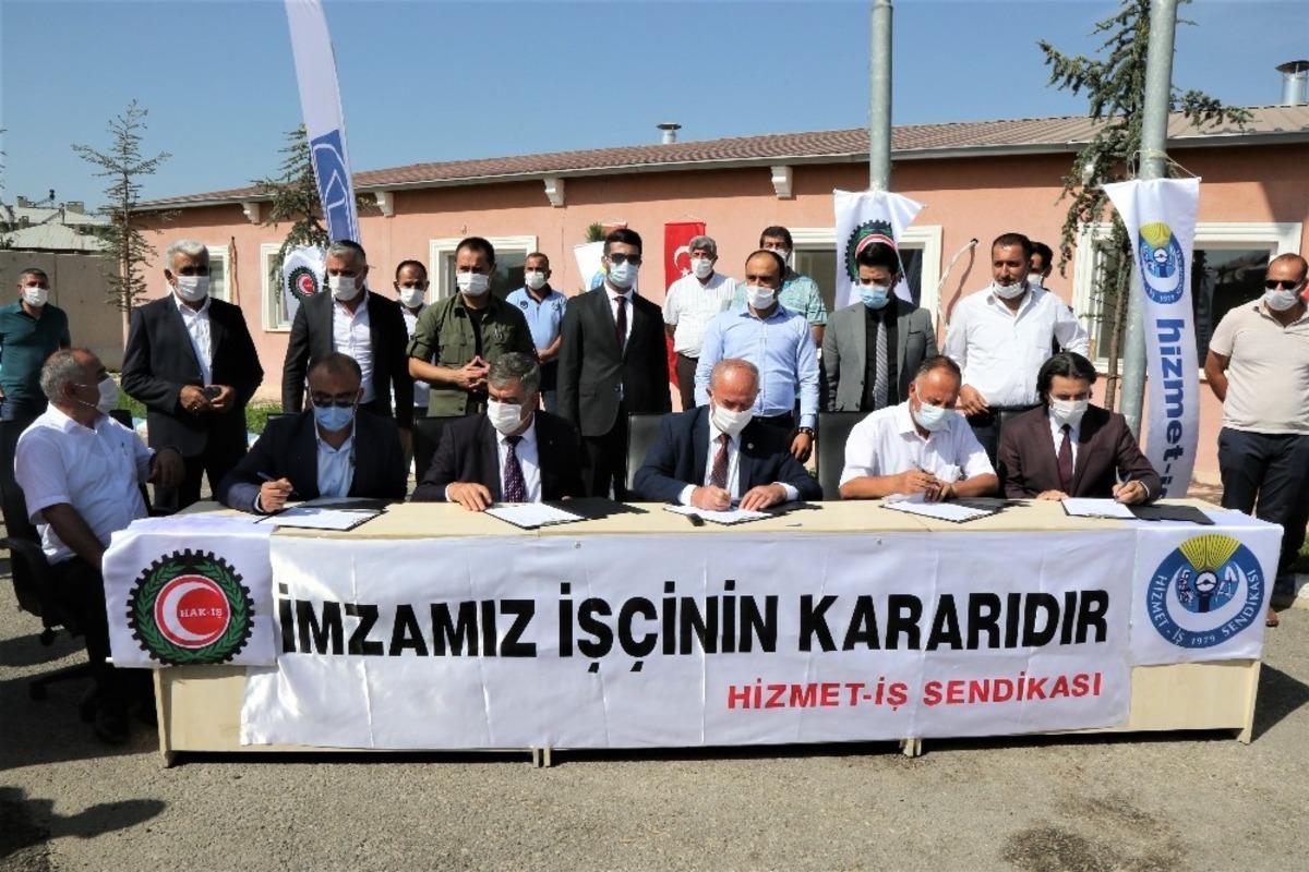 Başkan Akman iş&ccedil;inin hakkını iş&ccedil;iye teslim etti