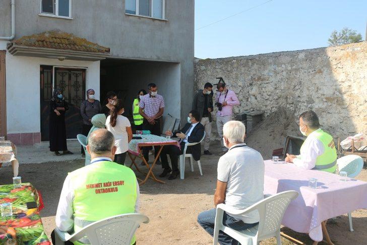 Köy okullarındaki öğrencilerin eğitimden uzak kalmamaları için ilçe seferber oldu G2