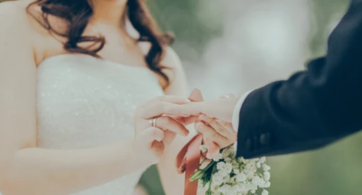 Japonya’da evlenecek çiftlere 5 bin dolar hibe