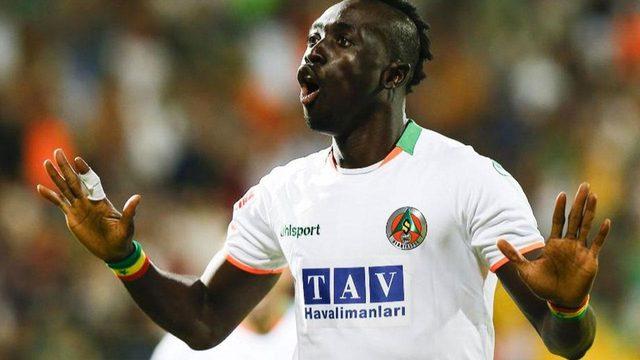 Papiss Cisse Fenerbahçe'yi takip etti! İşte detaylar...