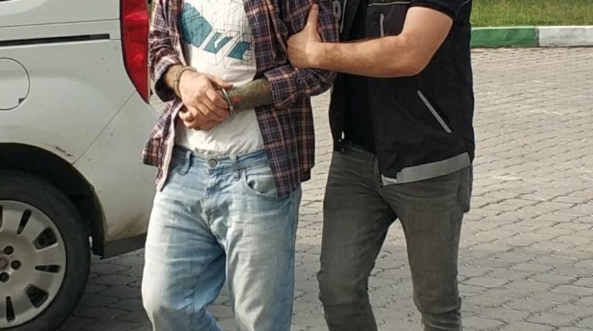 Otob&uuml;s terminalinde uyuşturucuyla yakalanan şahıs tutuklandı