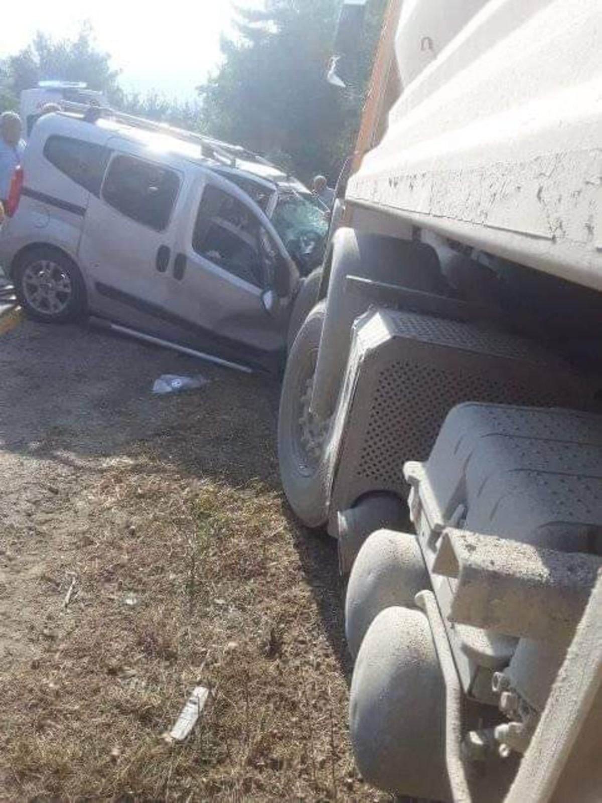 Hatalı sollama: 1&rsquo;i &ccedil;ocuk 4 ağır yaralı