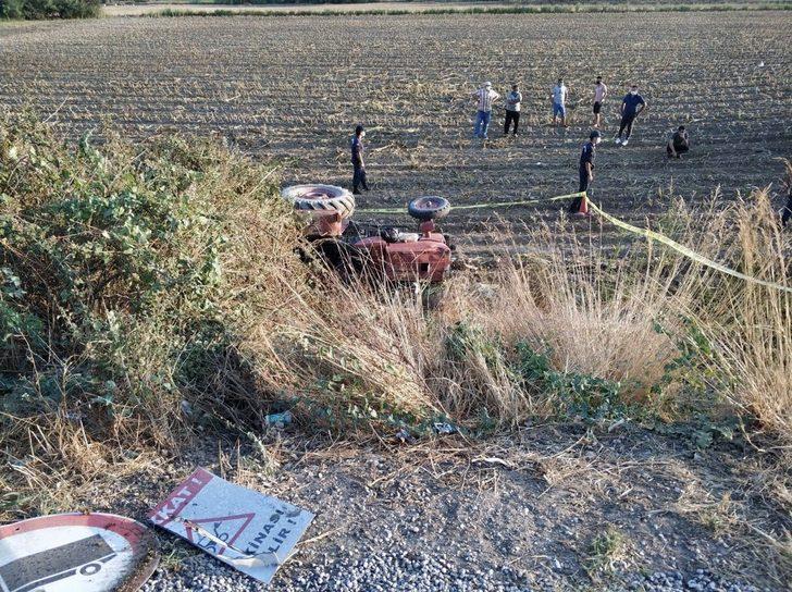 Devrilen traktörün sürücüsü yaşamını yitirdi G2