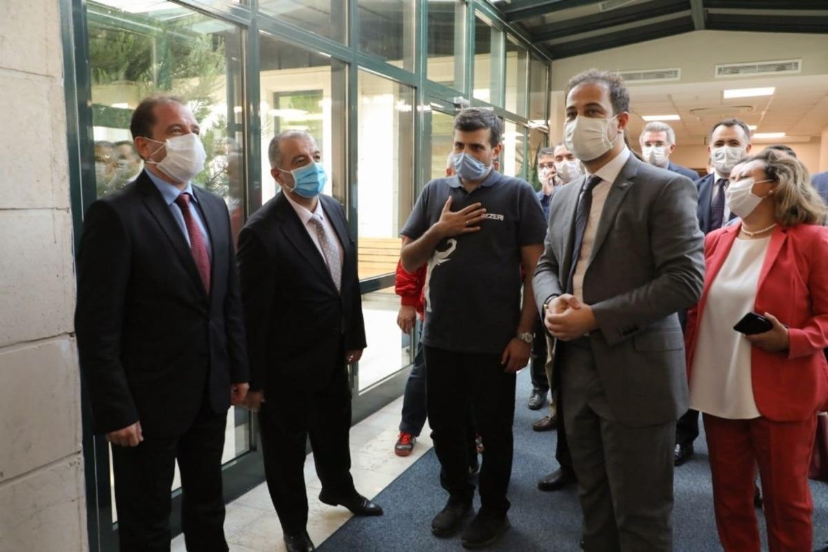 HK&Uuml; Sel&ccedil;uk Bayraktar&rsquo;ı ağırladı