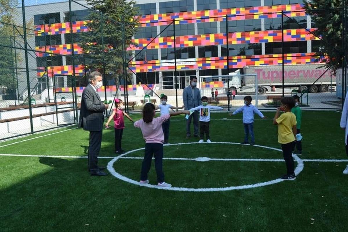 Milli Eğitim M&uuml;d&uuml;r&uuml; Yiğit&rsquo;ten miniklere ziyaret