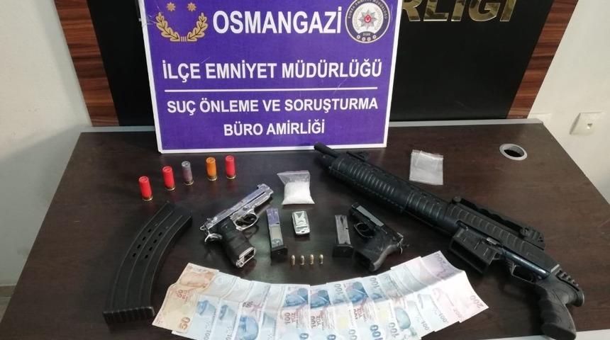 Polis ekipleri uyuşturucu tacirlerine g&ouml;z a&ccedil;tırmıyor