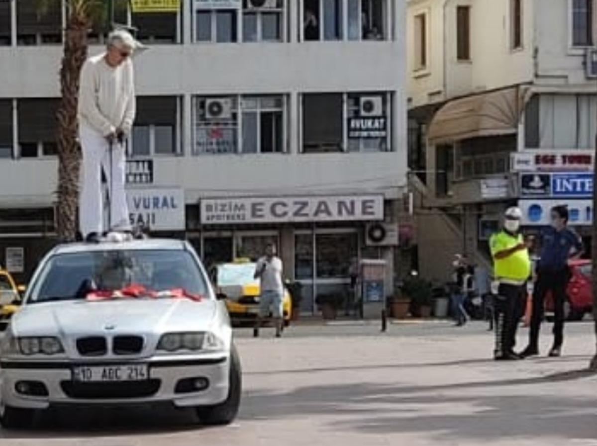 Ayvalık&rsquo;ta Harp Okulu kılıcı ile intihar girişimi