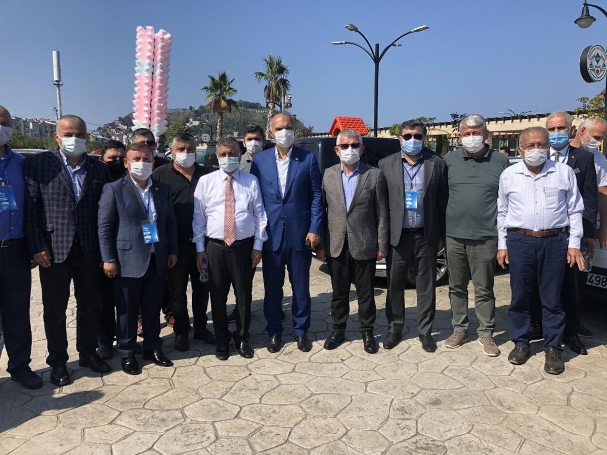 AK Parti Giresun Merkez İl&ccedil;e Başkanı Mehmet Başer yeniden başkanlığa se&ccedil;ildi