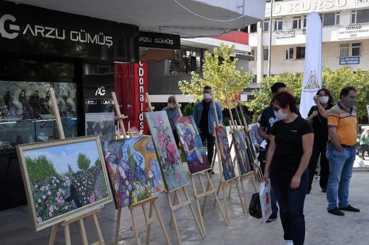 ISMEK kursiyerlerinden açık hava sergisi G3