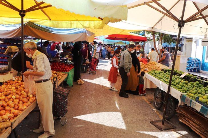 Pazarın son yazlık meyve ve sebzeleri G3