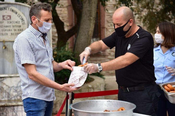 Başkan Ergün’den anne ve babası için lokma hayrı yaptı G3