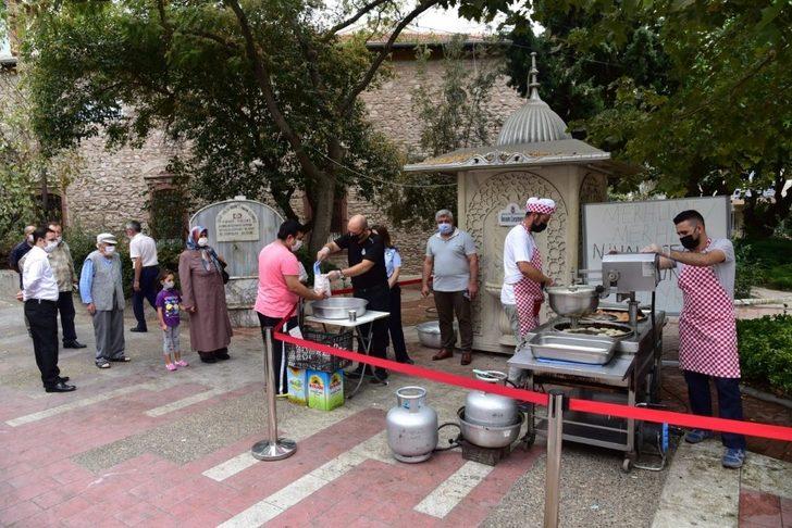 Başkan Ergün’den anne ve babası için lokma hayrı yaptı G4