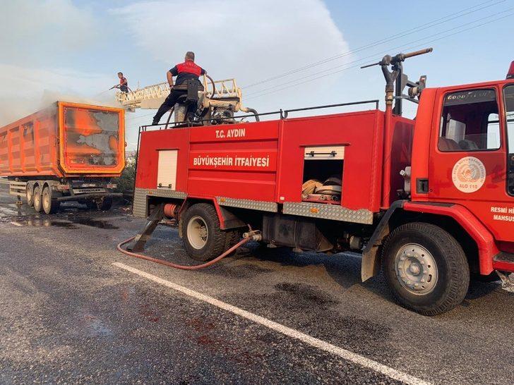 Aydın Büyükşehir İtfaiyesi Söke’deki orman yangınına müdahale ediyor G3