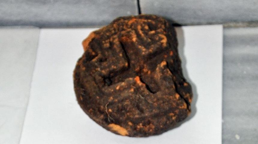 Heyecanlandıran keşif! 900 yıllık ekmek mührü bulundu