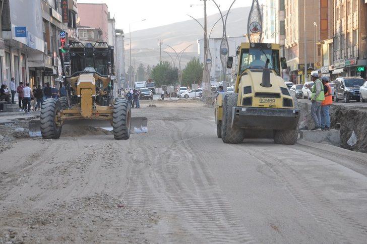 Yüksekova’da yol yapım çalışması G1