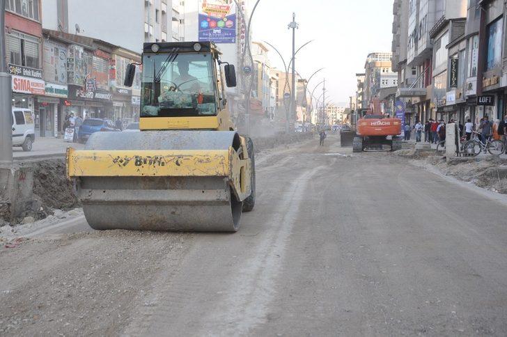 Yüksekova’da yol yapım çalışması G5