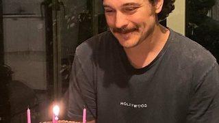 Duygu Sarışın Çağatay Ulusoy'un yeni imajını beğendi