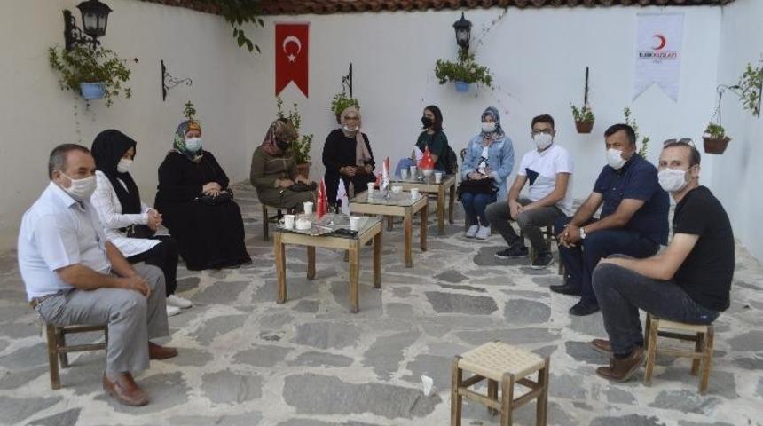 Çölyak hastalığının farkındalığı için bir araya geliyorlar