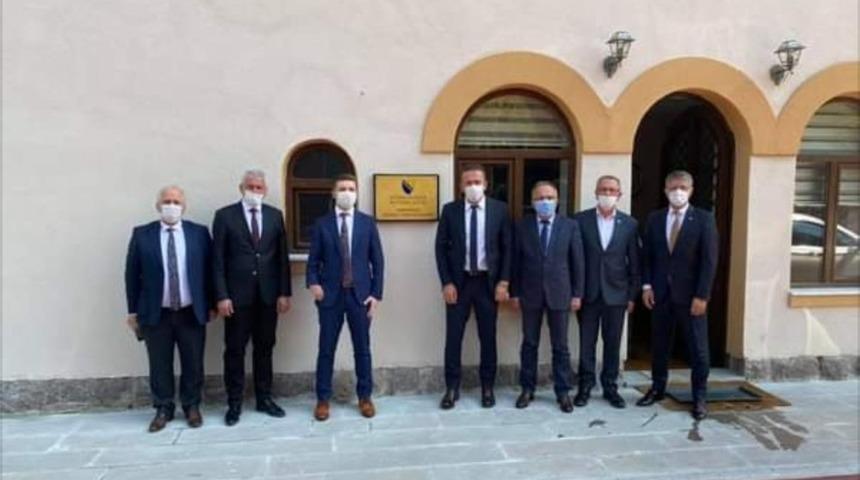 Burhaniyeliler Bosna-Hersek B&uuml;y&uuml;kel&ccedil;iliğini ziyaret etti