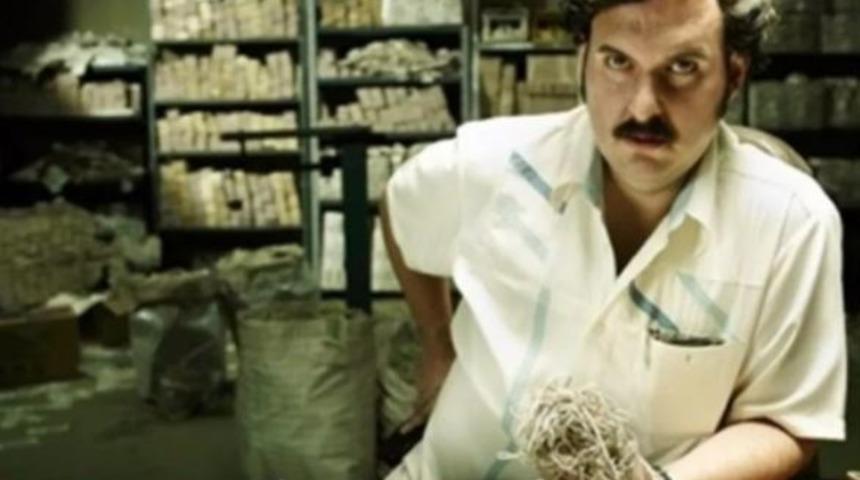 Escobar’ı evinde duvara gizlenmiş 18 milyon dolar bulundu