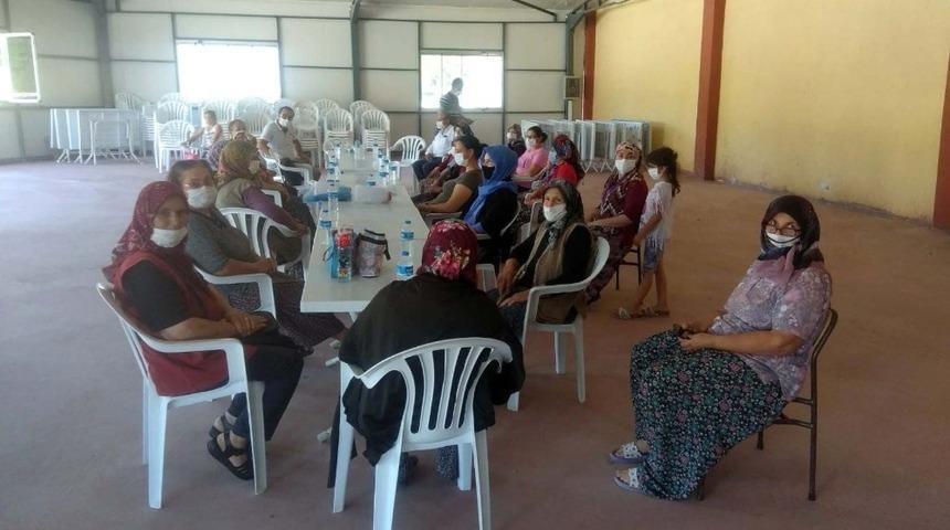 Köylü kadınlara kooperatifçilik eğitimi