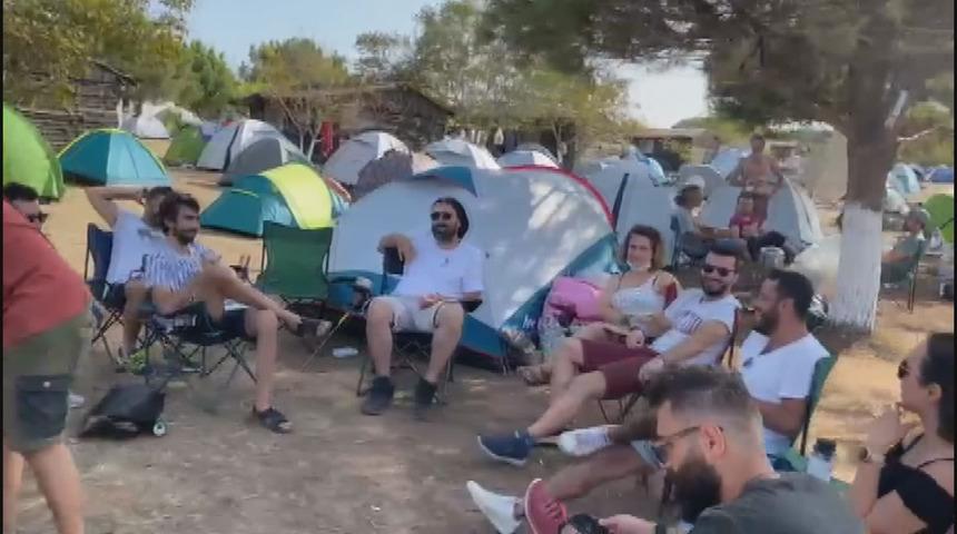 Şile'de maske ve sosyal mesafe kuralına uymayan kamp&ccedil;ılara jandarma baskını