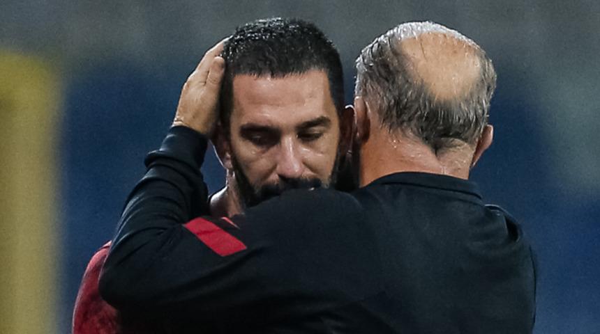 Galatasaray-Fenerbahçe maçında sürpriz! Arda Turan ilk 11'de...