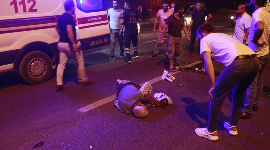 Otomobil ile &ccedil;arpışan motosikletteki &ccedil;ifti &ouml;l&uuml;m ayırdı