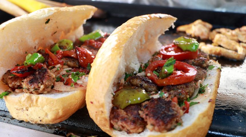 Yurt dışından yemek içim geliyorlar! Lezzeti sınırları aştı