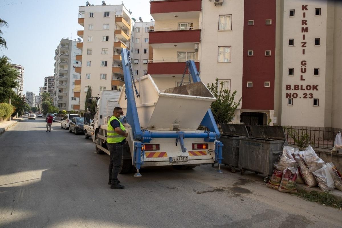 Mersin B&uuml;y&uuml;kşehir Belediyesi hidrolift aracı aldı