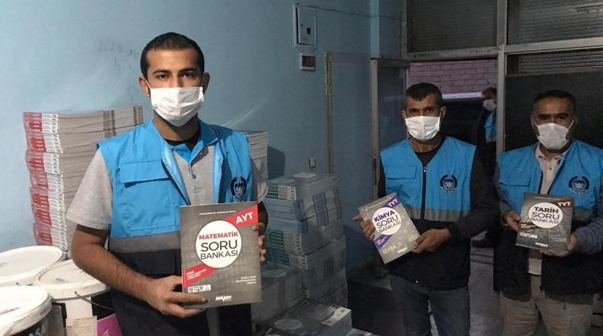 &Ccedil;aldıran Belediyesinden &uuml;niversite sınavına hazırlanan &ouml;ğrencilere kitap desteği