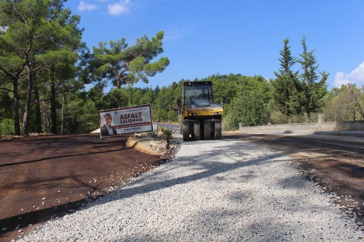 Manavgat Gen&ccedil;ler Mahallesi&rsquo;ne asfalt