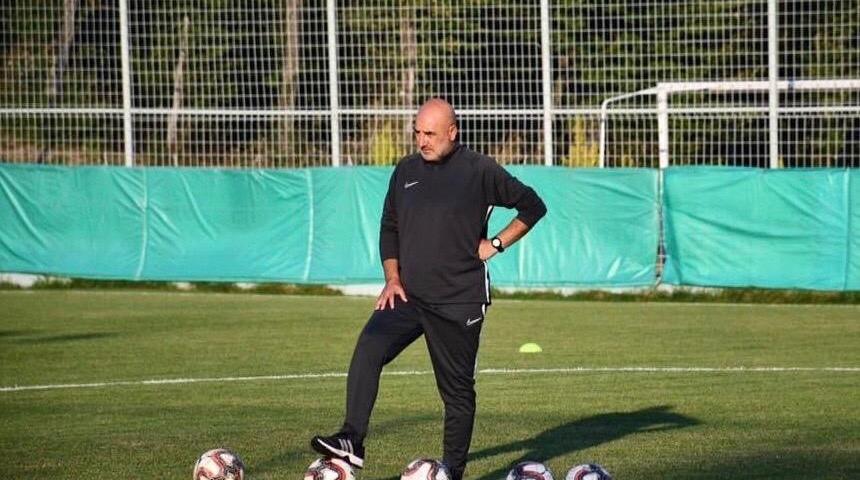 Diyarbekirspor teknik direkt&ouml;r Alpaslan ile yollarını ayırdı