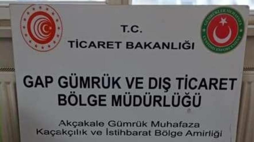 Gümrükte 11 adet cep telefonu ele geçirildi