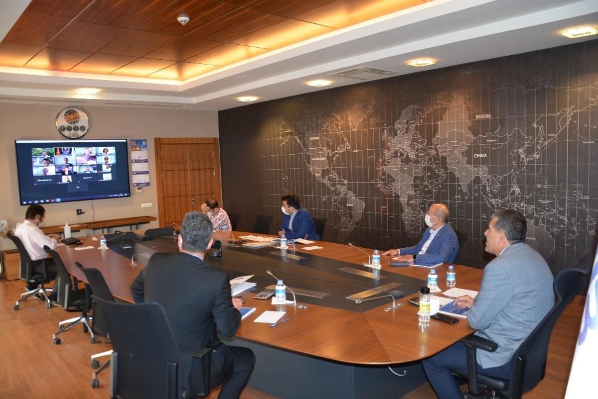 TİM Başkanı İsmail G&uuml;lle&rsquo;den hububat bakliyat ihracat&ccedil;ılarına &ouml;vg&uuml; yağdı