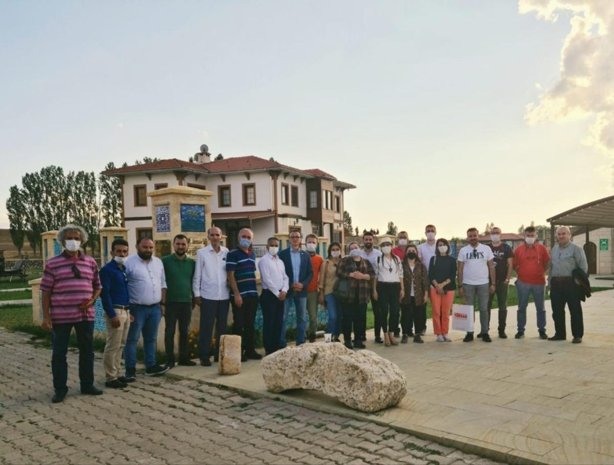 T&Uuml;RSAB Doğu Karadeniz B&ouml;lge Temsil Kurulu Başkanı Kantarcı ve beraberindeki acenta yetkililerinden Bayburt&rsquo;a ziyaret