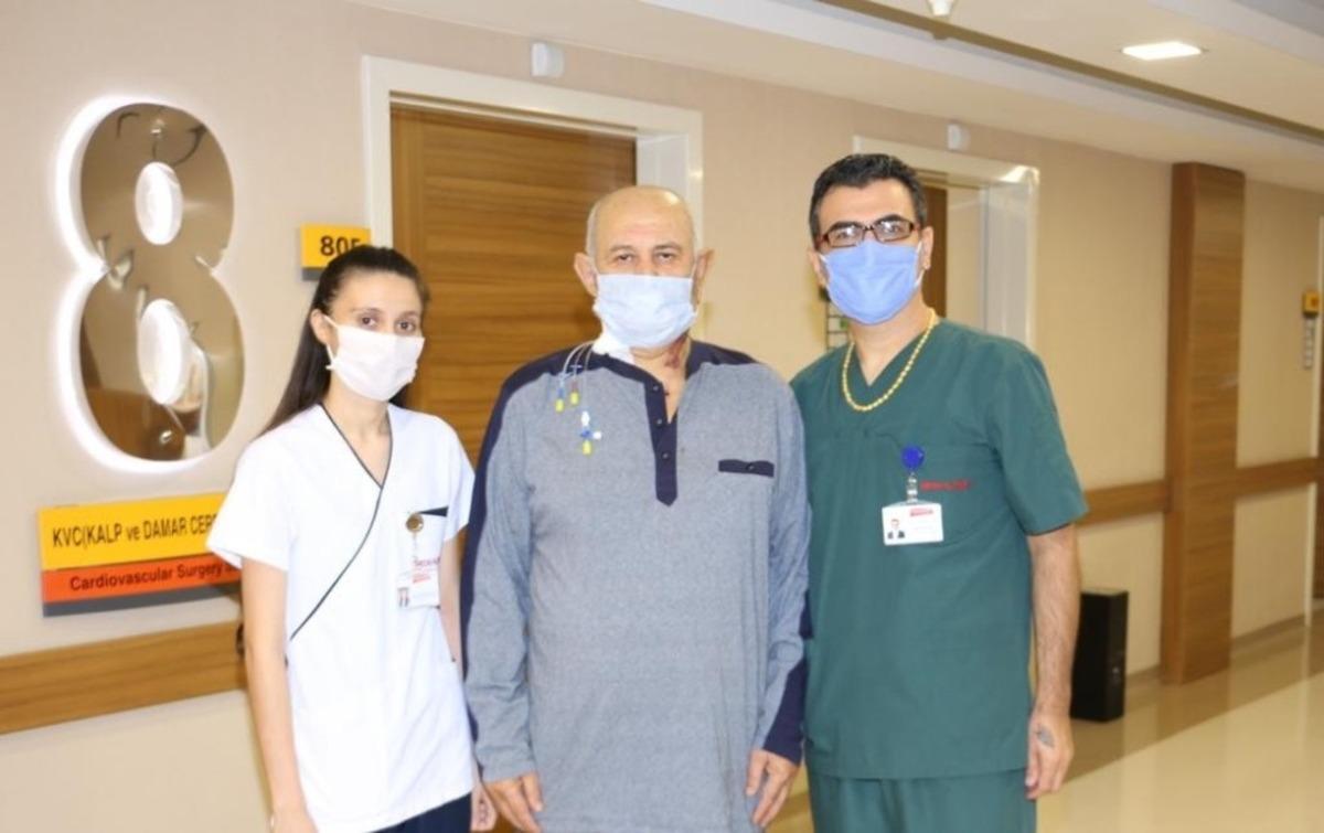 Gaziantep&rsquo;te uyutulmadan k&uuml;&ccedil;&uuml;k bir kesi ile tıkalı olan şah damarı a&ccedil;ıldı