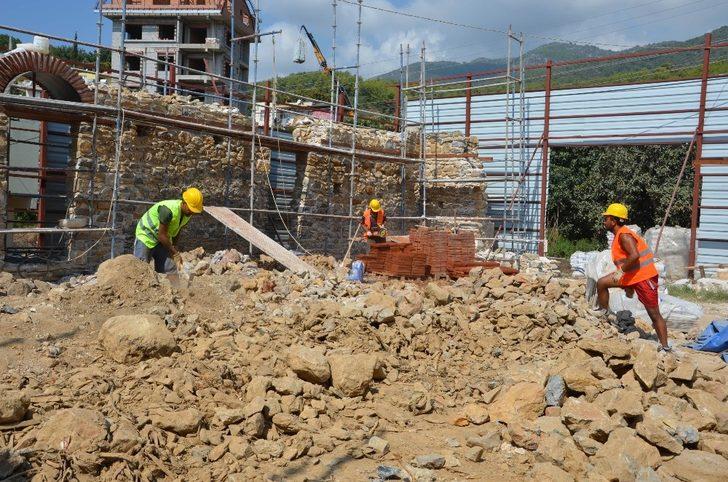 Alanya Gülevşen Cami’nin restore çalışmaları sürüyor G4