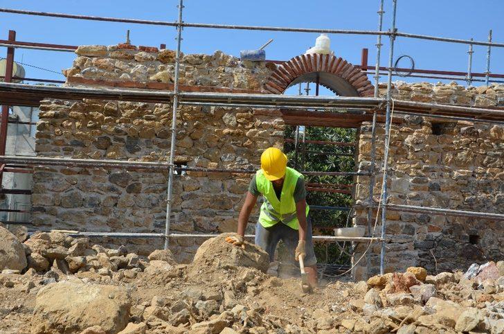 Alanya Gülevşen Cami’nin restore çalışmaları sürüyor G5