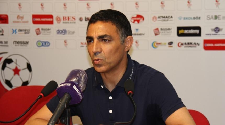 Eskişehirspor, teknik direktör Mustafa Özer ile yollarını ayırdı