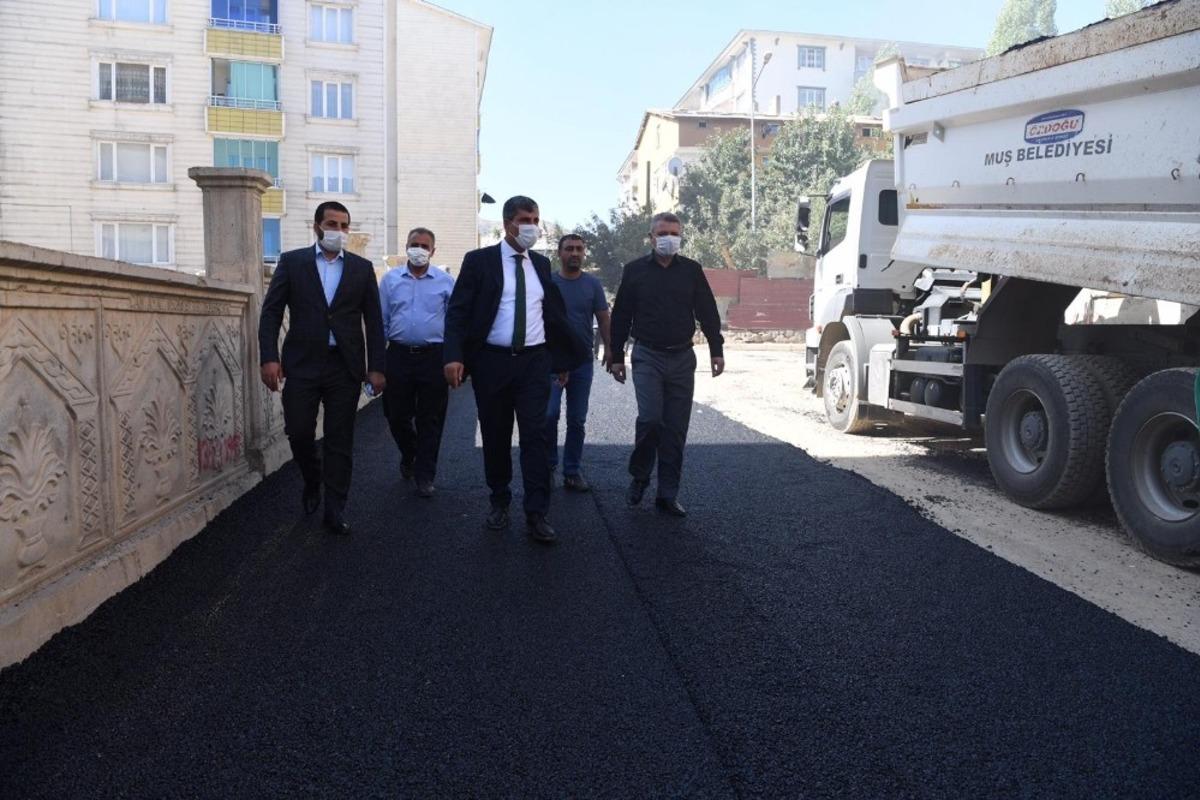 Başkan Asya hizmet aşkıyla hayran bıraktırıyor