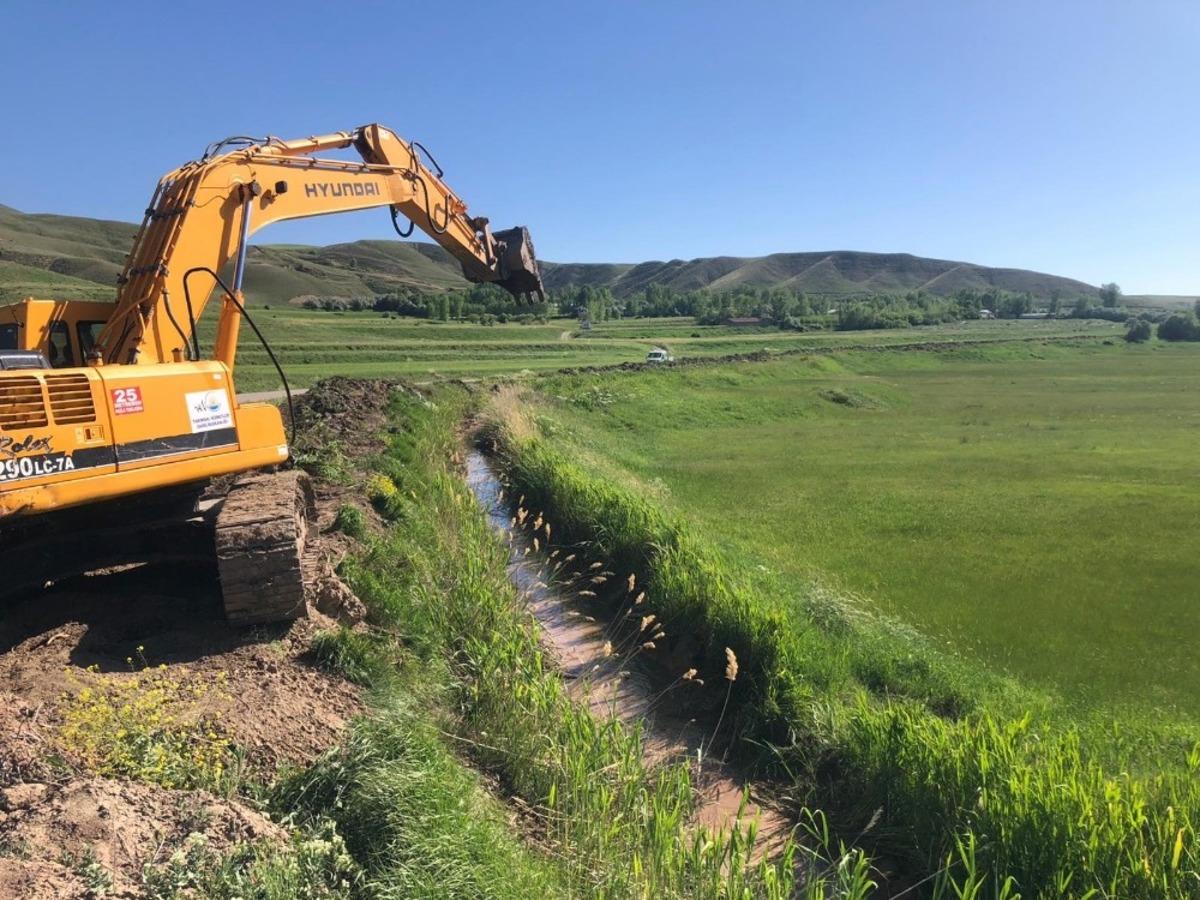 Van&rsquo;da 483 kilometre sulama kanalı temizledi