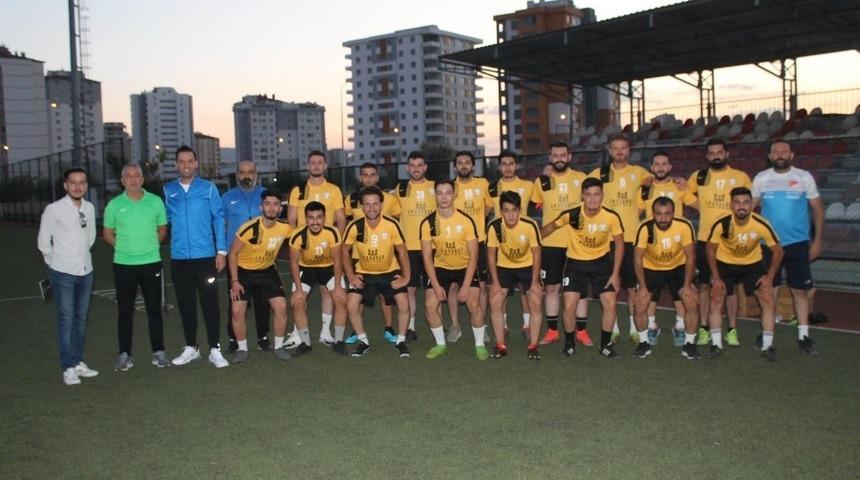 Kayseri Emar Grup FK, TFF&rsquo;ye oynamak istediğini bildirdi